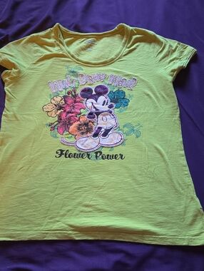 Disney T- Shirt XL